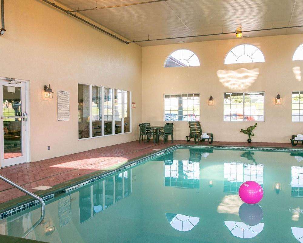 Comfort Inn Warrensburg Station Екстериор снимка