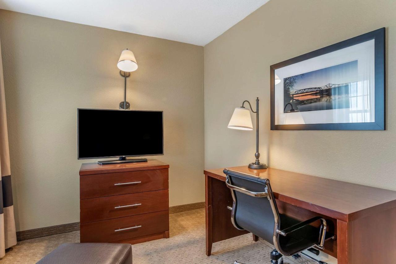 Comfort Inn Warrensburg Station Екстериор снимка