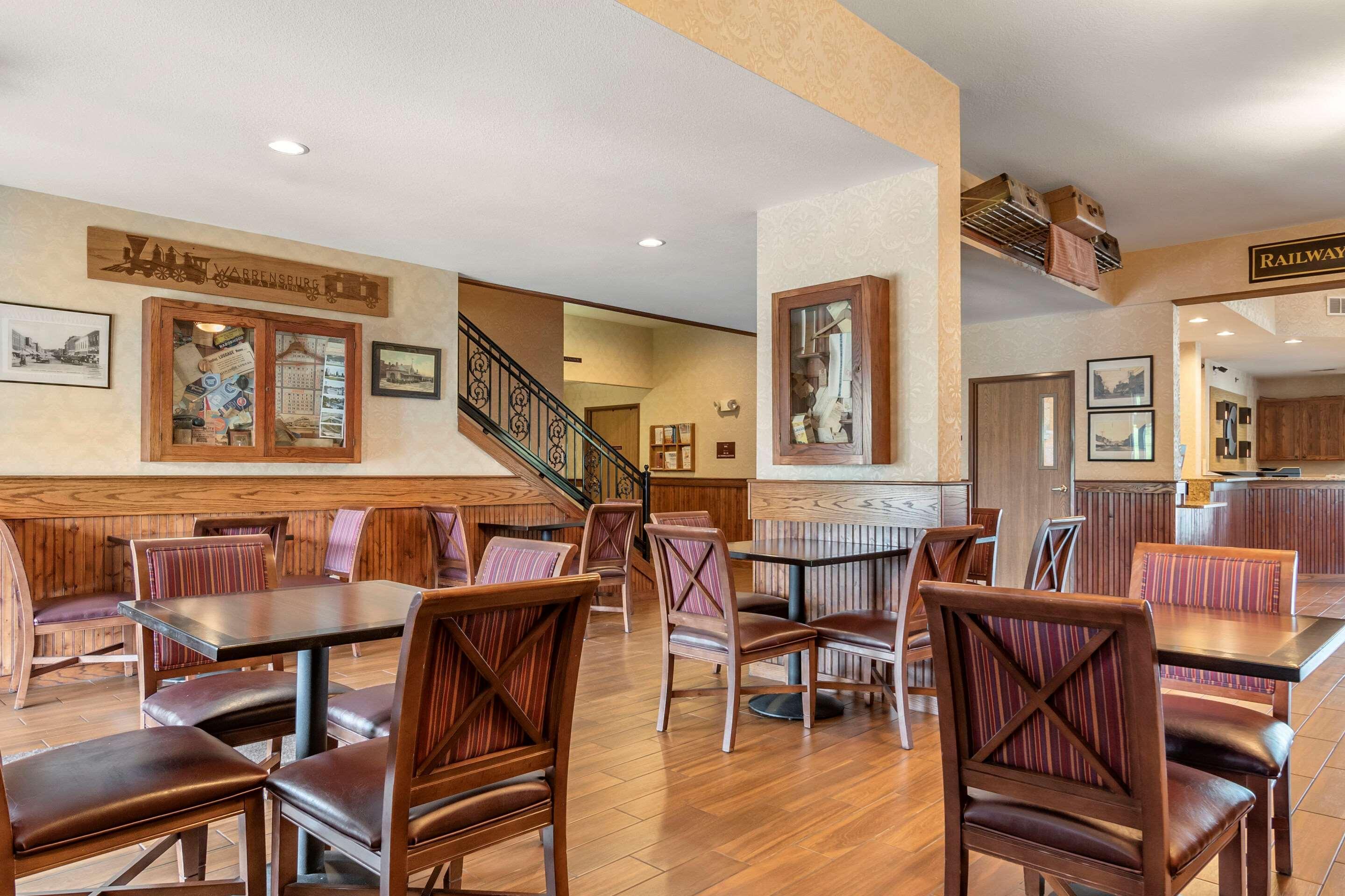 Comfort Inn Warrensburg Station Екстериор снимка